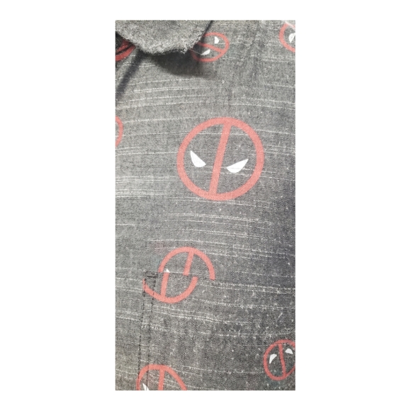 DEADPOOL. button down shirt. Large. (Sku477) - Picture 3 of 11